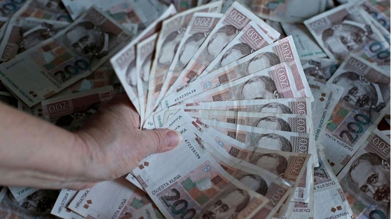Prosječna plaća u Zagrebu iznosi 7500 kuna